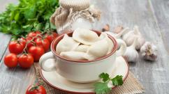 Recepti za tijesto za domaće knedle: korak po korak i sa fotografijama