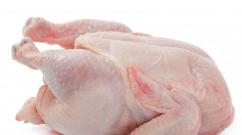 Kako pravilno peći piletinu u rukavu - nekoliko jednostavnih opcija